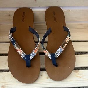 NEW Rip Curl Women's Navy and Floral Sandals